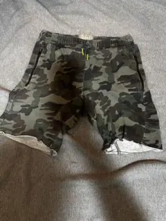 ZARA BOYS カモフラ柄 ハーフパンツ 134cm