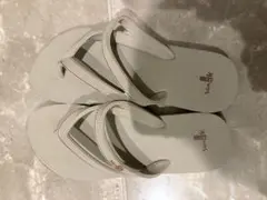 【中古品】Sanuk サヌーク レディース サンダル ベージュ トングサンダルのサムネイル