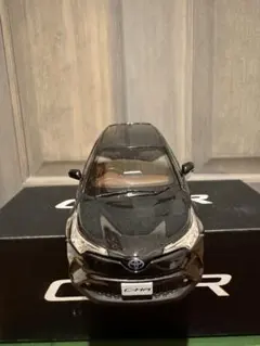 TOYOTA C-HR ミニカーのサムネイル