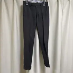 UNIQLO 感動パンツ（ウルトラライト・ウールライク）