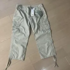 カーゴクロップドパンツ 新品（ユニクロ ）
