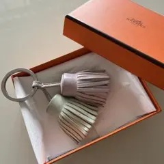 HERMES カルメン ウノドス モーブペールのサムネイル