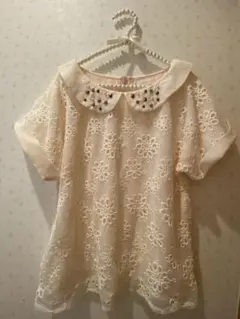 花柄刺繍 丸襟 半袖ブラウス アイボリー❤️❤️❤️のサムネイル