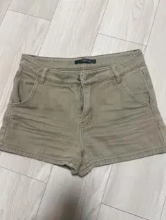 SHAGGIE ショートパンツ ベージュのサムネイル