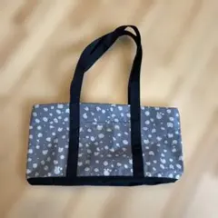 Item thumbnail for item 4cf0d9b8-cb3b-4e8a-84d0-abd4e3def41b