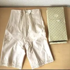 Item thumbnail for item c6bf1f5a-bfbb-4e77-a72c-11c27c8c3275