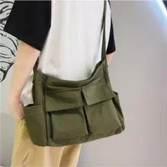 カーキ 男女兼用 A4 大容量 ショルダーバッグ 2way 肩掛け シンプル