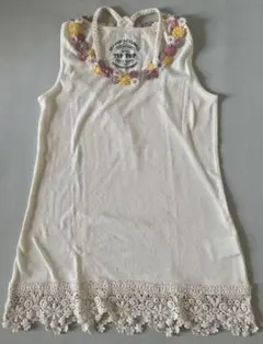 TIP TOP 花柄刺繍 タンクトップ アイボリー　フリーサイズのサムネイル