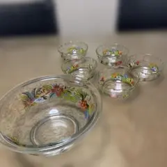 PYLEX パイレックス　ガラスボウル1つと小鉢5つ⭐︎鳥　ハイビスカス南国風
