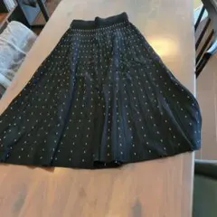 コムサイズム　黒のニットフレアスカート