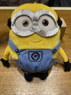 ミニオン ぬいぐるみ　マスコット　 ファスナー付き