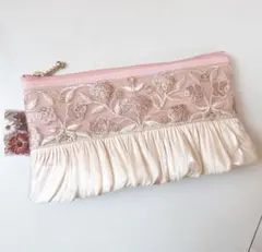 薄ピンク♡flowerインド刺繍ポーチ✨　Myu エブリン マーキュリーデュオ