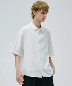美品★パブリックトウキョウ　コンフォートリラックスシャツ　1.5万　半袖　Lのサムネイル