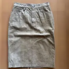 ヘビ柄ベージュ系レザータイトスカート