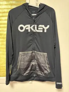 OAKLEY ラッシュガードのサムネイル