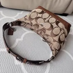 良品 COACH コーチ HOBO ハーフムーン バッグ 10075 Y2K 良品 COACH コーチ HOBO ハーフムーン バッグ 10075 Y2K - メルカリ