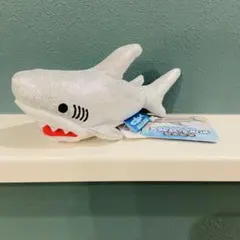 キラキラホオジロザメ　ぬいぐるみクリップ　シルバー
