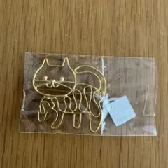 る*ん様 猫形 ブローチ