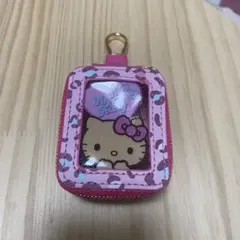 ハローキティ レオパード柄ポーチ