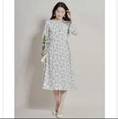 トッコクローゼット 花柄ワンピース　ウエストサイドリボン　袖口フレア