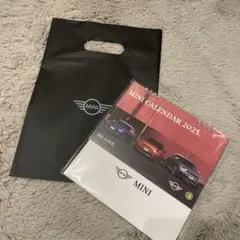 非売品　2025年　ミニクーパー　卓上カレンダー　MINI