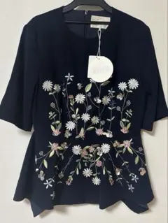 タグ付き新品★チェスティ刺繍ペプラムトップスのサムネイル