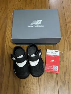ニューバランス　ベビーシューズのサムネイル