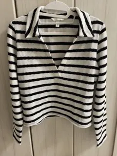 ⭐︎値下げ⭐︎ H&M Vネックニット