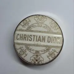 Dior ファンデーションケース