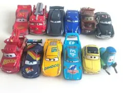 カーズトミカ　12台セット　まとめ売り　マックイーン　メーター　キング　レッド