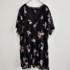 TORRID トリッド 花柄 チュニックブラウス Vネック 半袖 黒 レディースのサムネイル