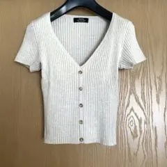 Bershka Vネック トップス ベージュ S / ベルシュカ Tシャツのサムネイル