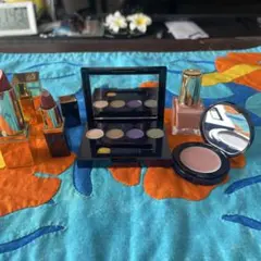 Estée Lauder アイシャドウパレットとリップセット