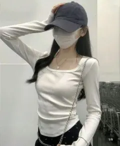 ストレッチ スリムフィット トップス