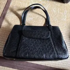 オーストリッチ風 黒 ハンドバッグ