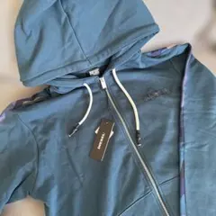 訳アリ特価　DIESEL フード付きジップアップパーカー