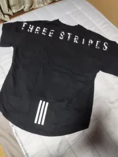 adidas THREE STRIDES Tシャツ ブラック