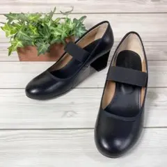 67【ほぼ新品】マーガレットハウエル 本革 レザー パンプス 黒 23.5