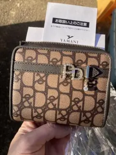 ピンキーアンドダイアン　二つ折り財布