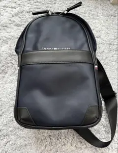 TOMMY HILFIGER ネイビー ショルダーバッグ
