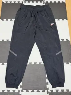 Nike ブラック ジョガーパンツ ナイロン