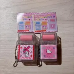 ローラー付き消しゴム風キーホルダー　ハローキティ　マイメロディ