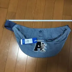 アディダス　 ミッキーコラボ刺繍 ボディバッグ新品
