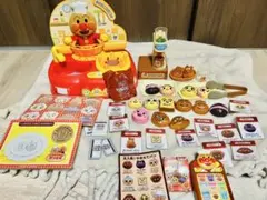 アンパンマンキッチンとパン工場のパンのみセット売り