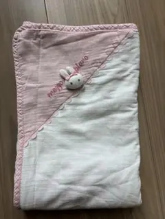 メゾピアノ ウサギ刺繍 おくるみ ピンクとホワイト