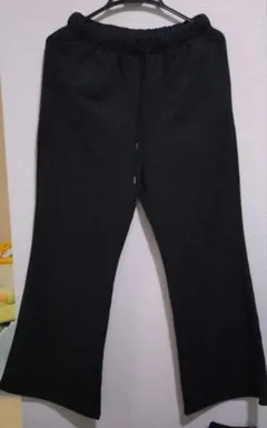 フレアパンツ ジョガーパンツ