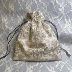 インド刺繍生地の巾着　縦18㌢×横16㌢