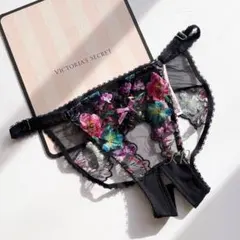 Victoria’s secret エンブロイダリー クロッチレスショーツ S