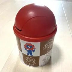 ミャクミャク　空き缶　ゴミ箱　大阪万博