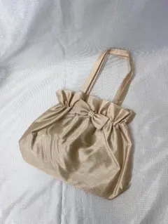 卒業・入学式に最適　◎美品◎ ベージュサテンリボン付きパーティーバッグ